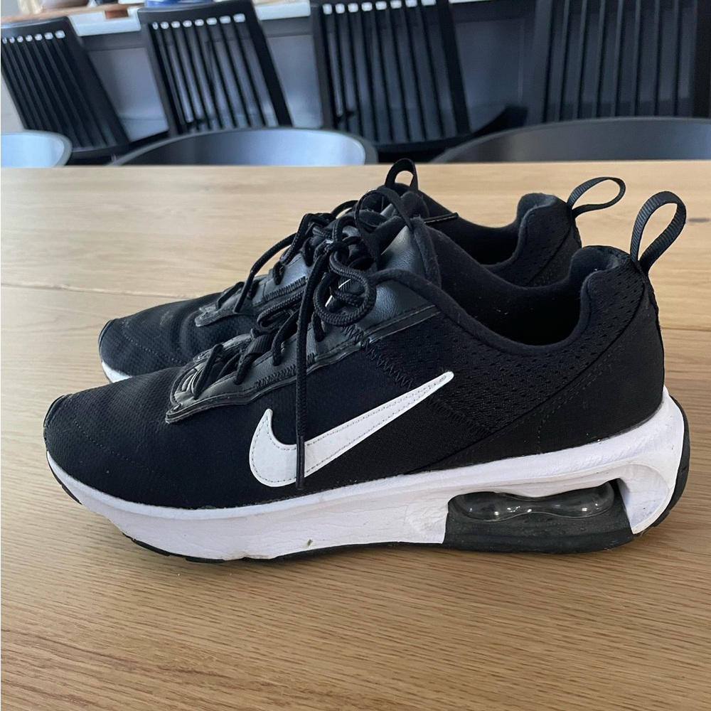 Nike Women's Air Max